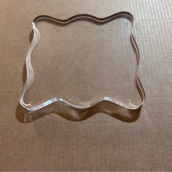 2 pieces of acrylic blocks (rectangle & wave) - Picture 5 of 5